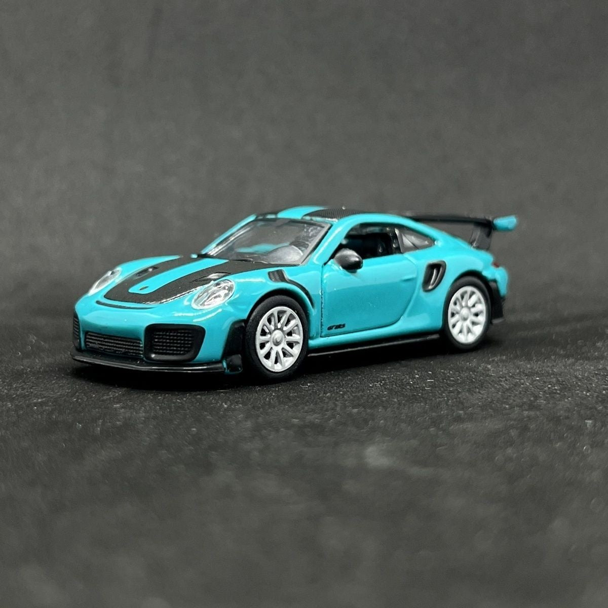 Porsche 911 GT2 RS - Blue