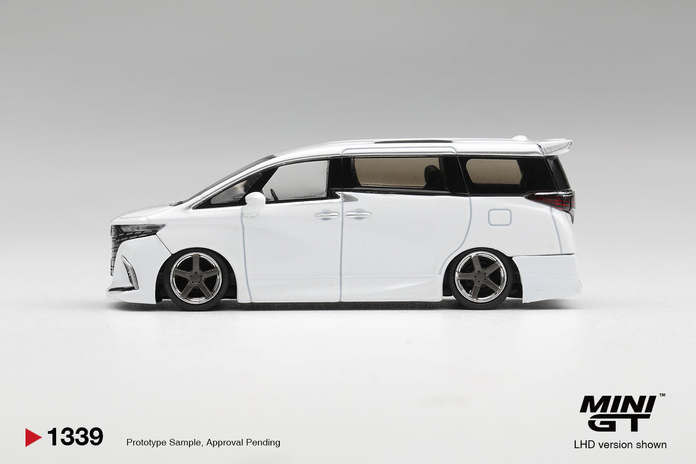 #1339 Toyota Alphard 40 Kuhl [Boxed]